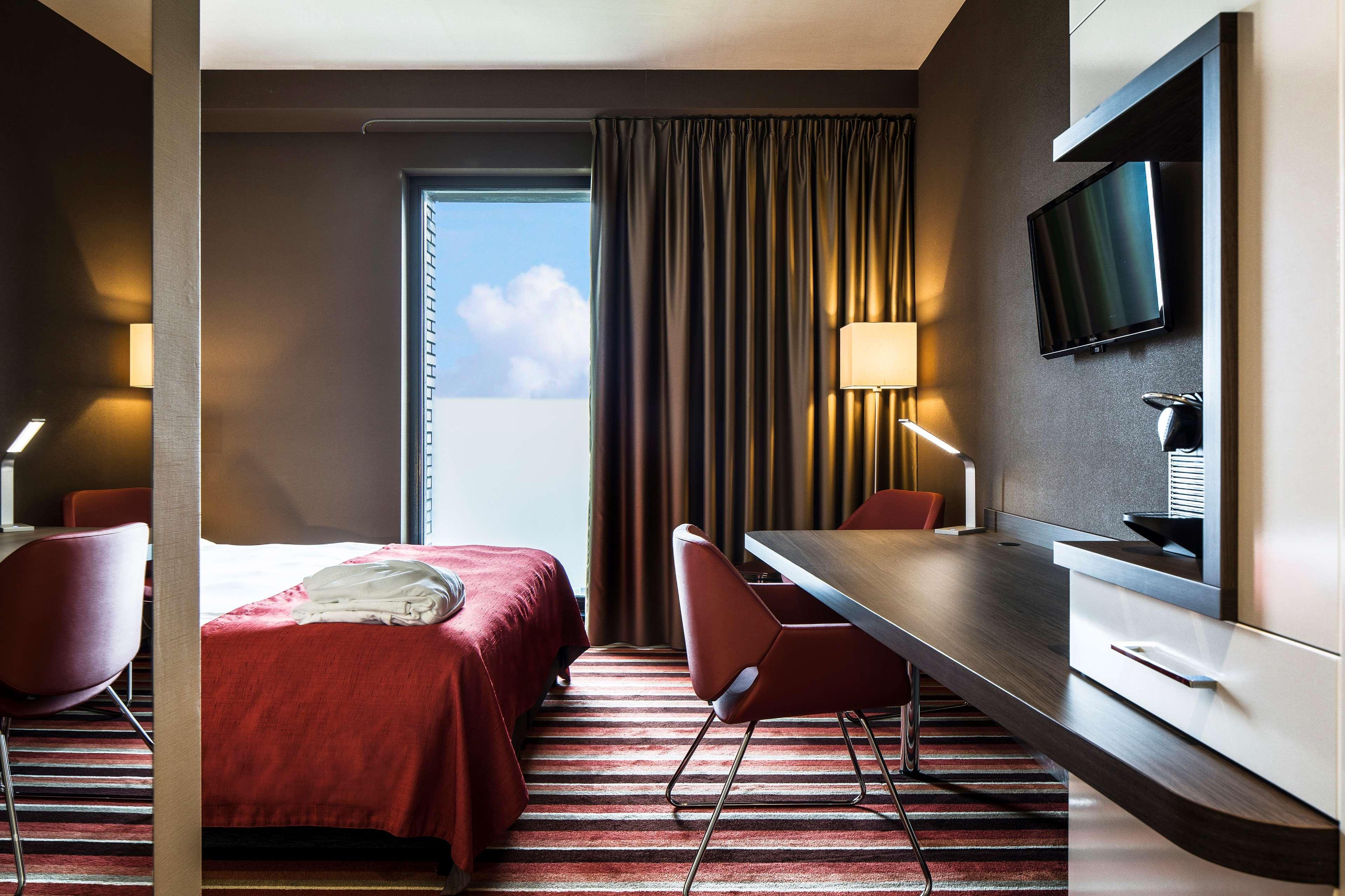 Best Western Plus La Corniche Τουλόν Εξωτερικό φωτογραφία